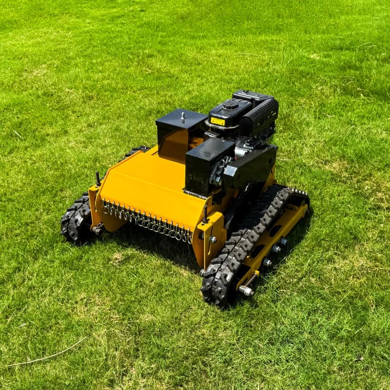 Ferngesteuerter Schlegelmäherroboter Ferngesteuerter Schlegelmäherroboter